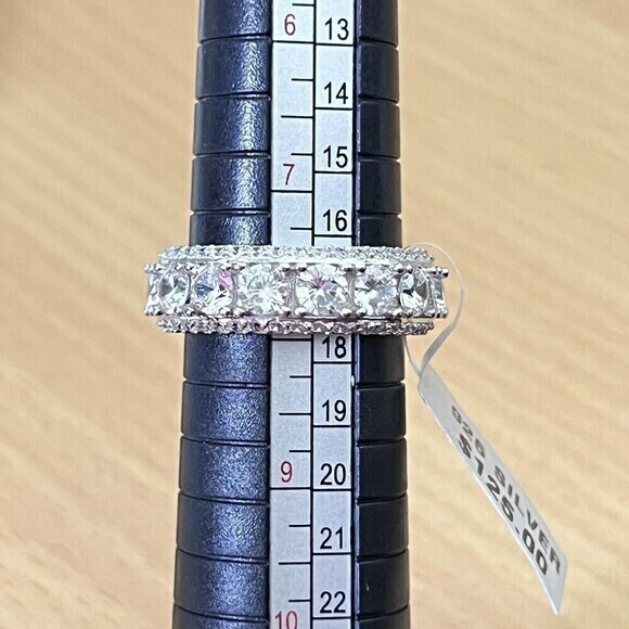 925 STERLING SILVER CZ BAND RING | LUXURY WEDDING RING | 8 | RHODIUM FINISH - Picture 16 of 16